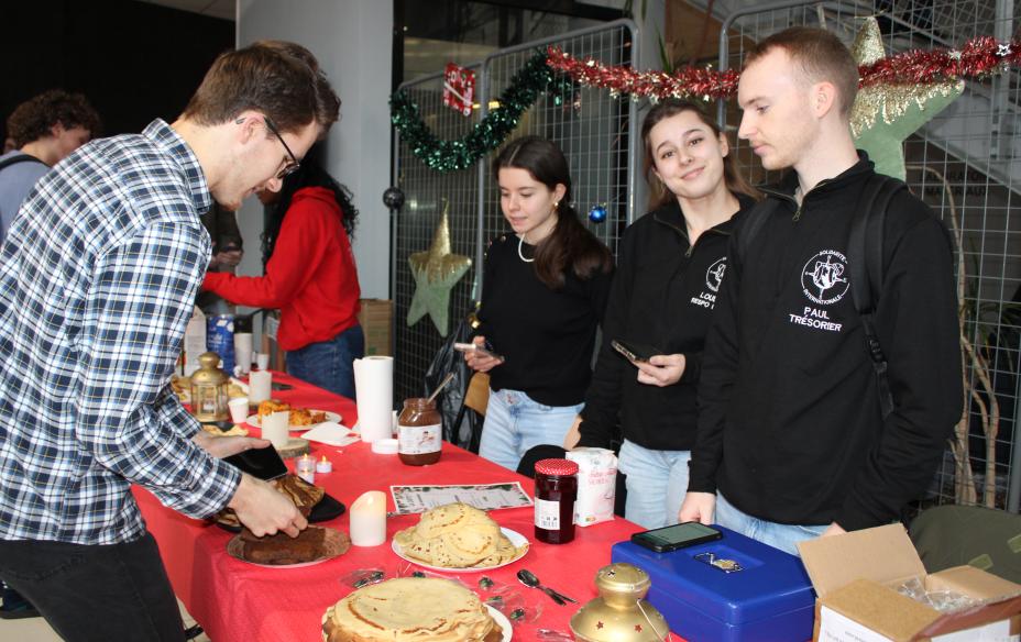 Vente de gâteaux - Marché de Noël